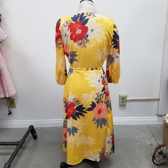 Eliza J, 10 Petite dress, yellow flowered - Picture 7 of 7